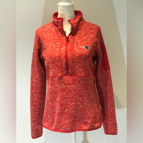 New England Patriots Antigua Women’s 1/4 Zip Red Fleece PullOver Long Sleeve - Picture 1 of 11